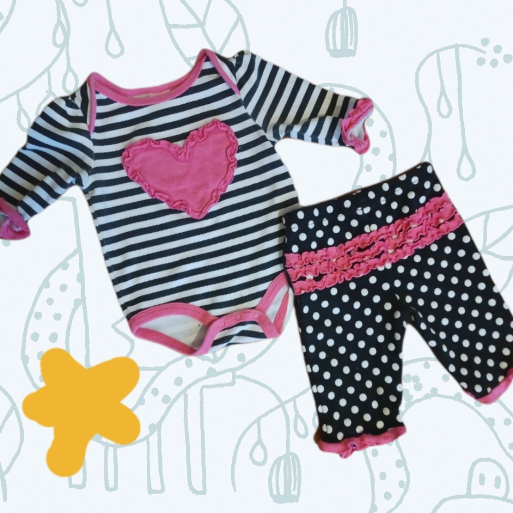 Starting out onesie with ruffled polka dot pants. NWOT. 0-3M